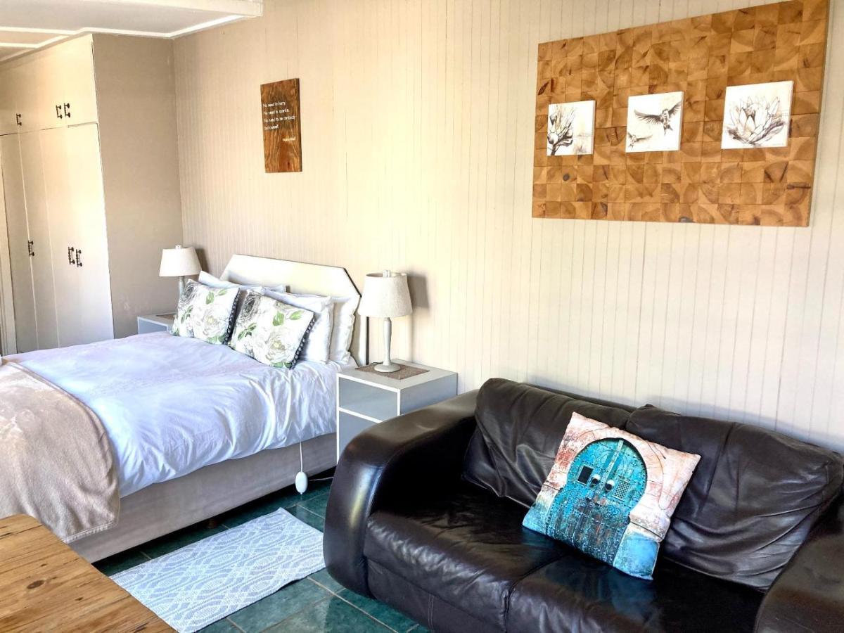 Mangolds Guest House Порт Елизабет Екстериор снимка