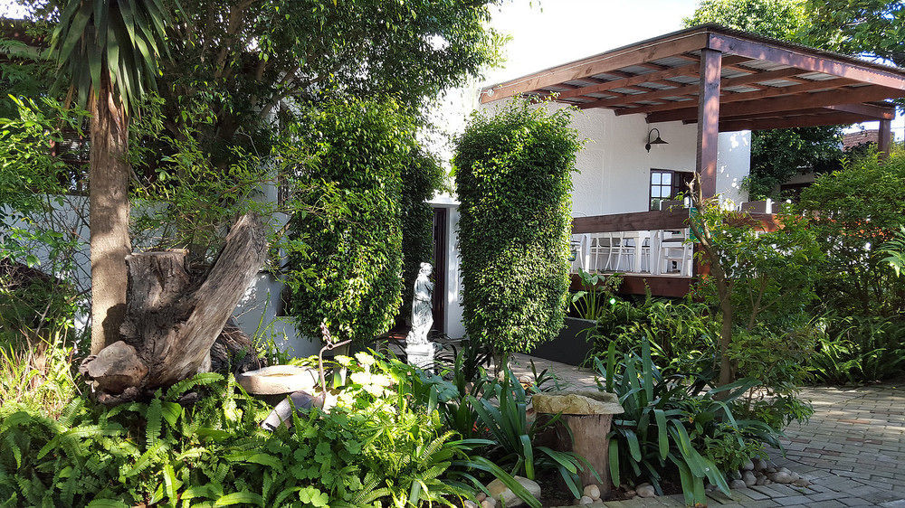Mangolds Guest House Порт Елизабет Екстериор снимка